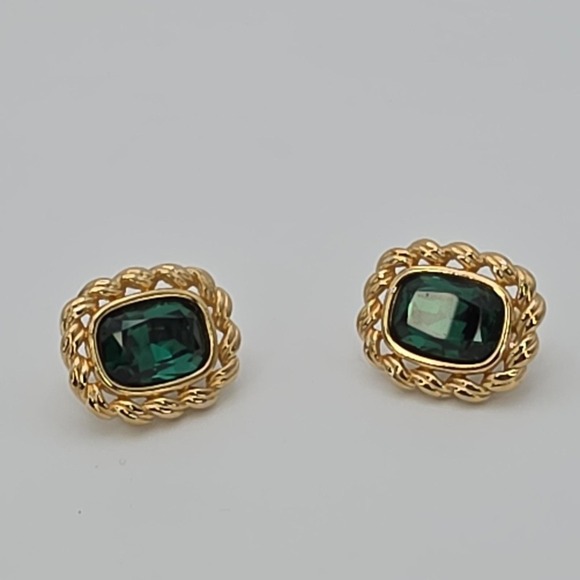 Vintage SWAROVSKI Signed Earrings Green Crystal 18k Yellow Gold Plate Clip-On - Picture 12 of 13
